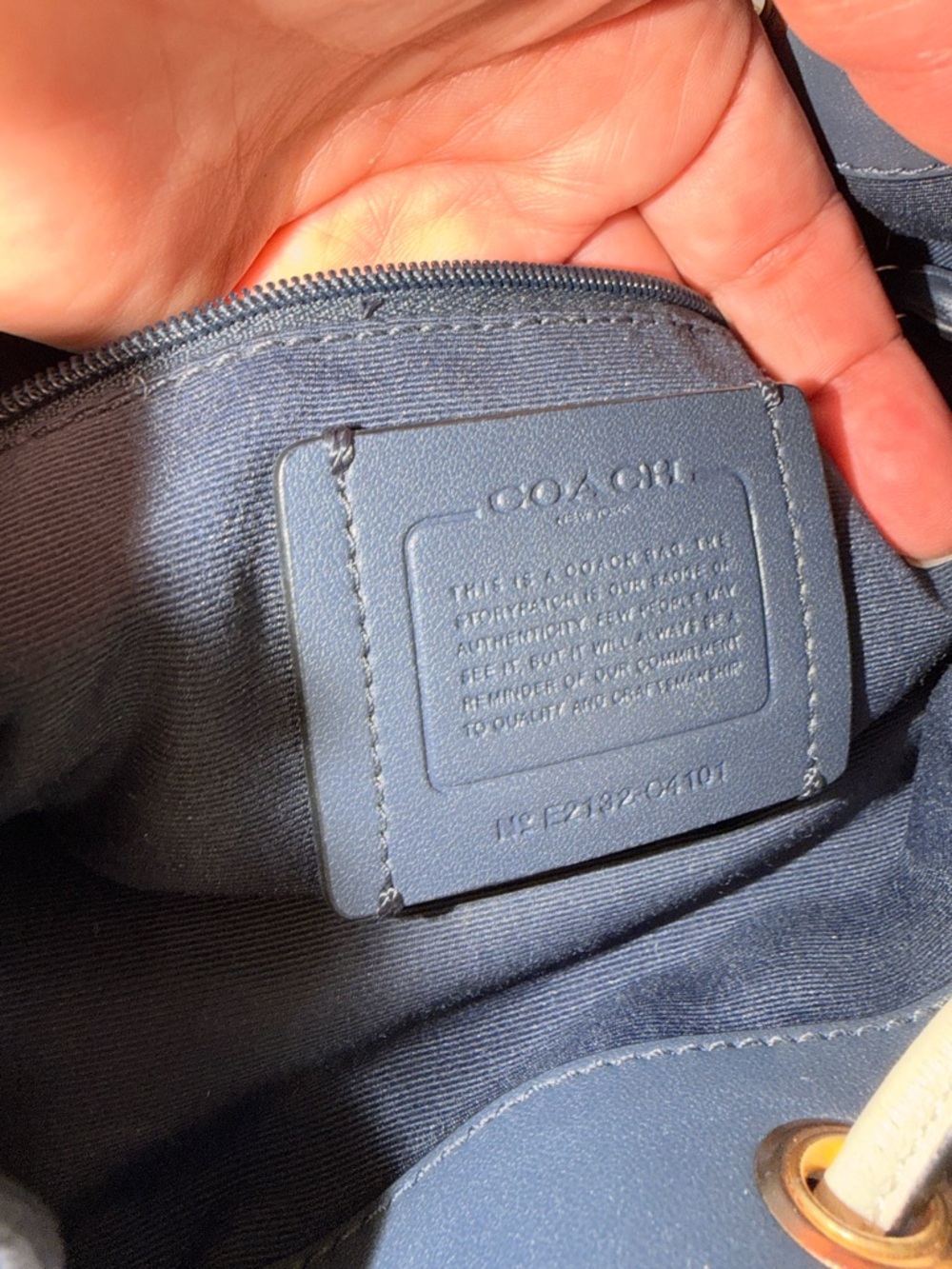 Coach Dempsey Bucket & Drawstring Blue Leather - Picture 13 of 13